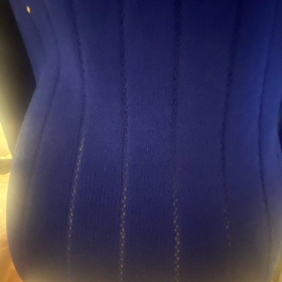 ST. JOHN royal blue long sleeve beaded and unique top. Never worn. NWOT. - Picture 8 of 10